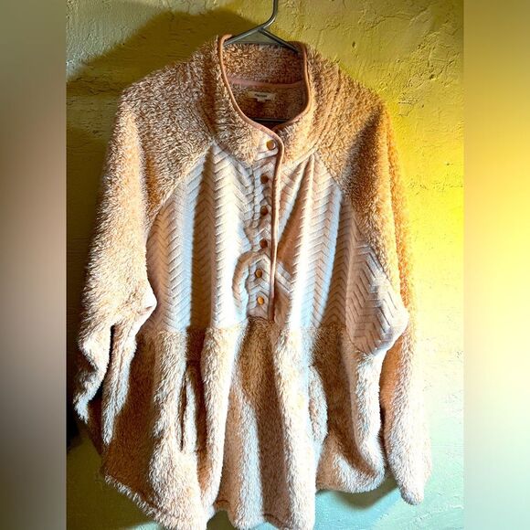Maurice’s Pullover 3X Sherpa look&mixed texture light pink w rose gold buttons - Picture 1 of 8